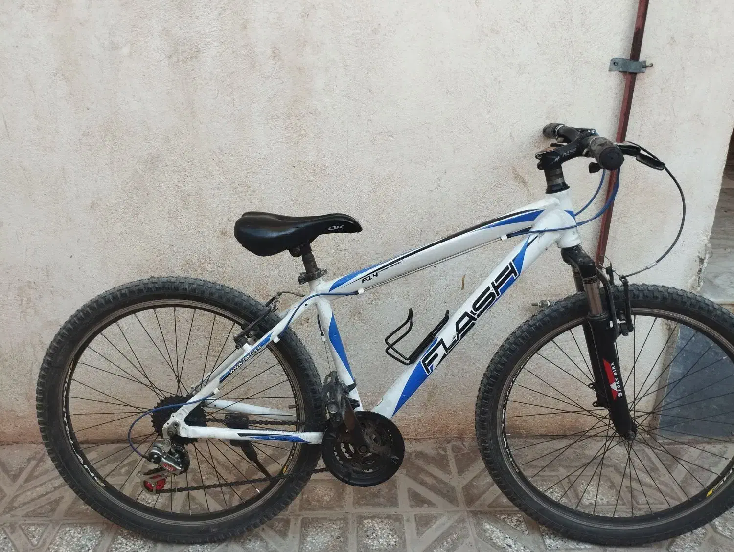 دوچرخه سالم و تمیز|دوچرخه، اسکیت، اسکوتر|اسفراین, |دیوار