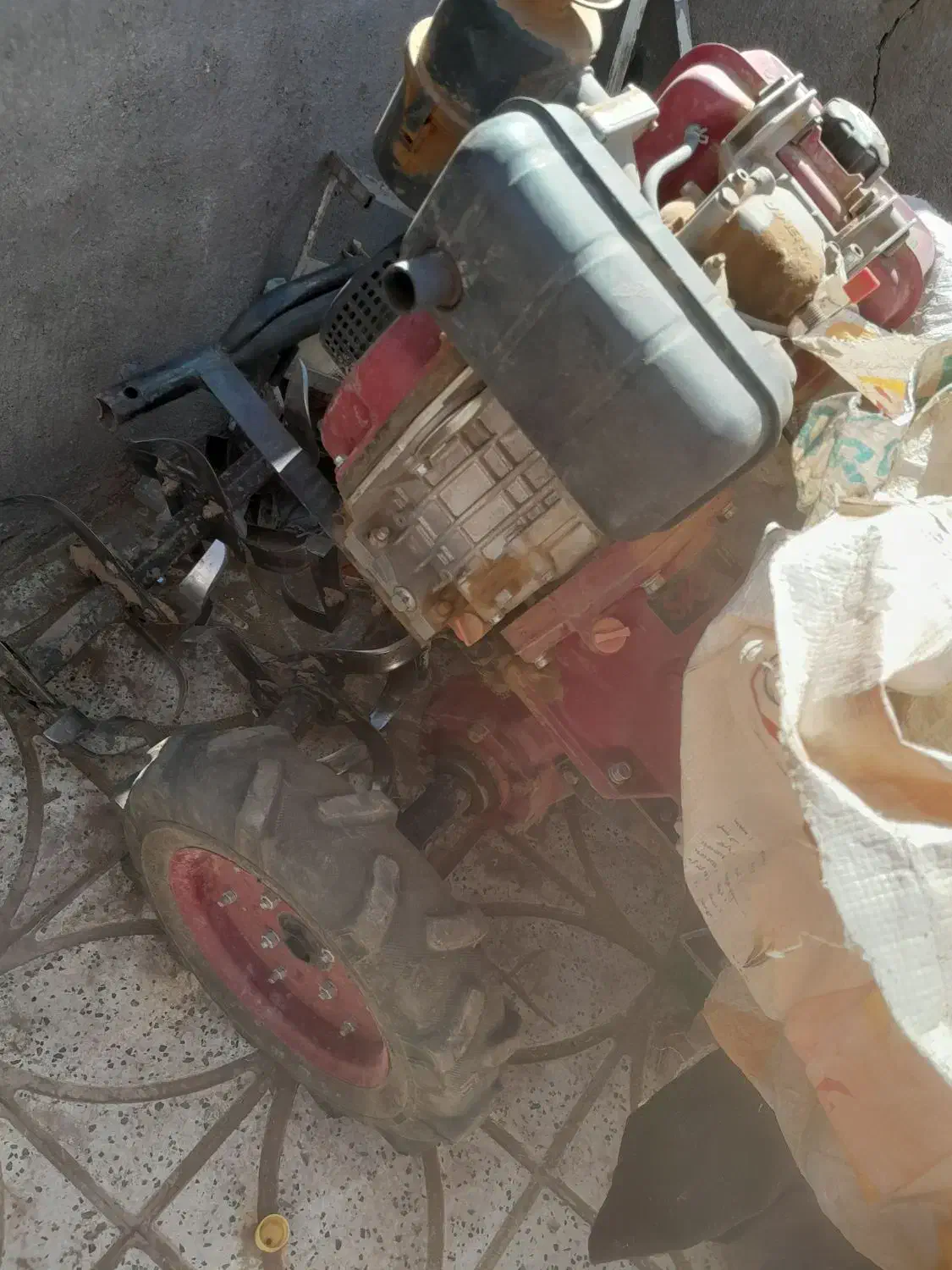 تیلر ۷ونیم گازوئیل|ماشین‌آلات صنعتی|نیشابور, خط کاشمر|دیوار