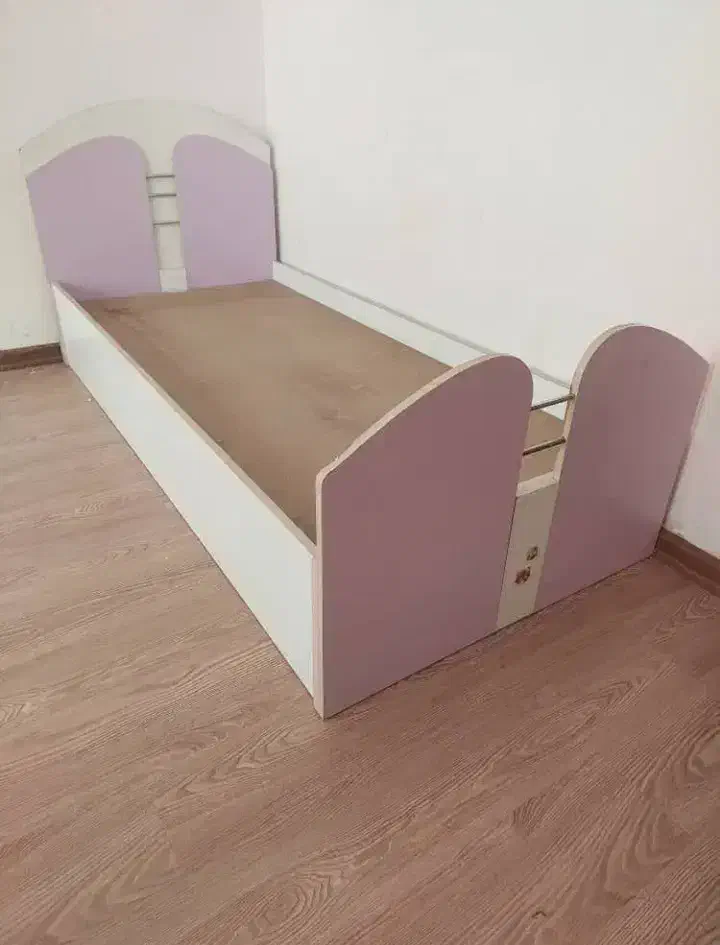 تخت کودک و نوجوان|تخت و صندلی بچه|تبریز, |دیوار