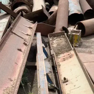 ضایعات آهن وفلزات رنگی وکارتن میخریم ومیفروشیم|عمدهفروشی|قم, باسکول|دیوار