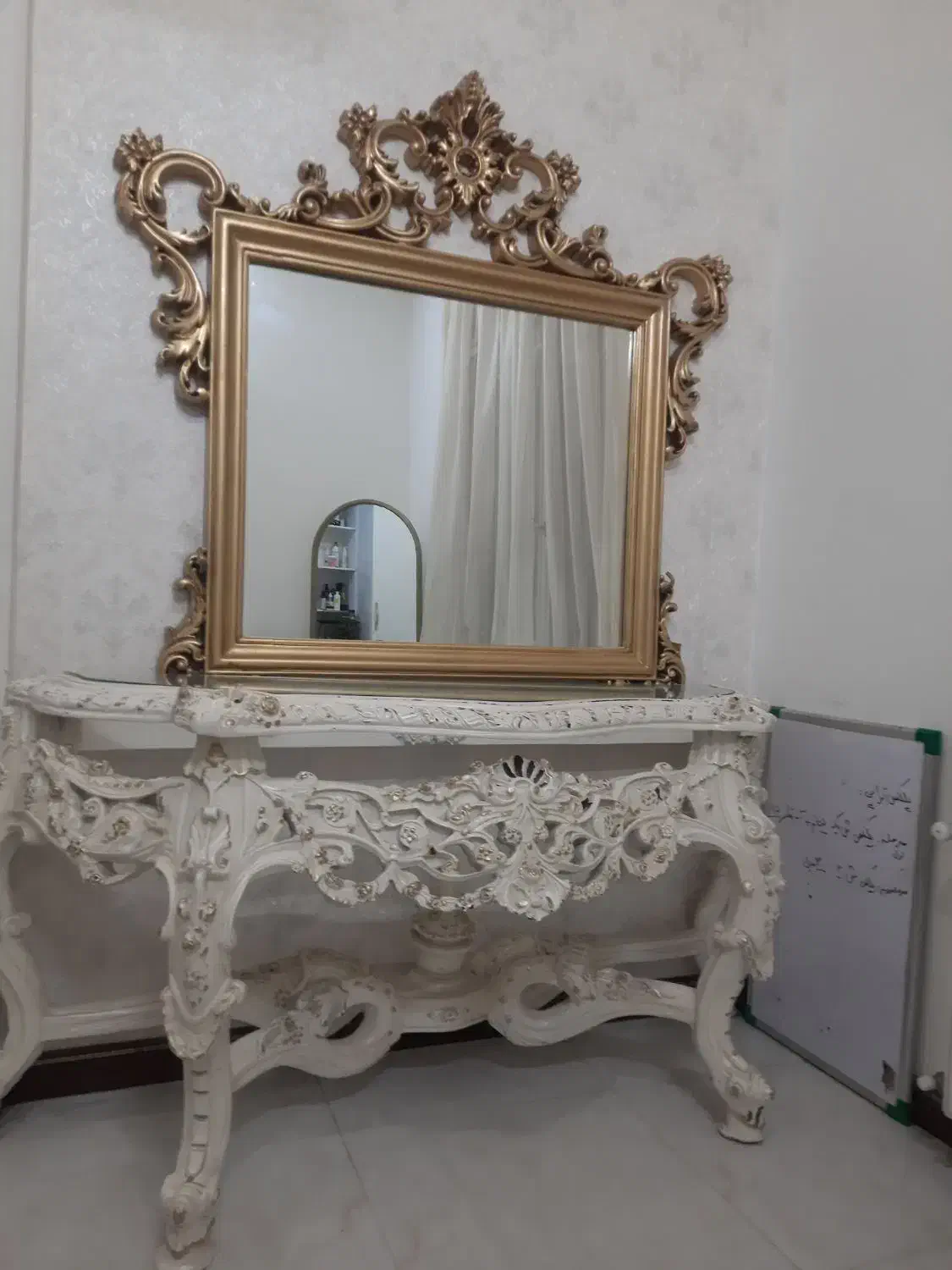 میز و کنسول|بوفه، ویترین، کنسول|قم, سالاریه|دیوار