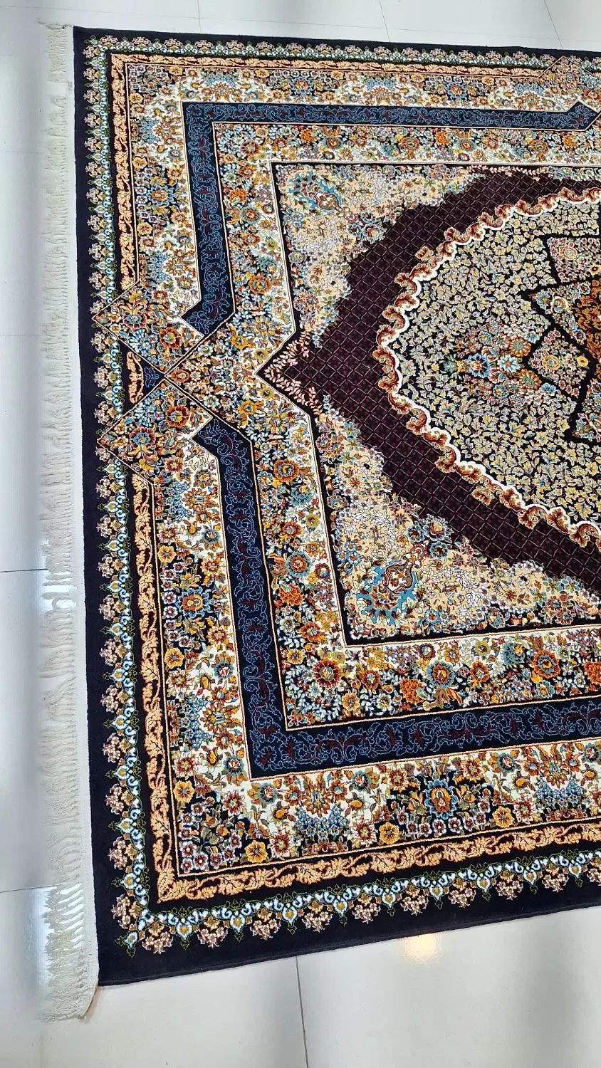 دو تخته فرش9متری700شانه سرمه‌ای رنگ|فرش|ایلام, |دیوار