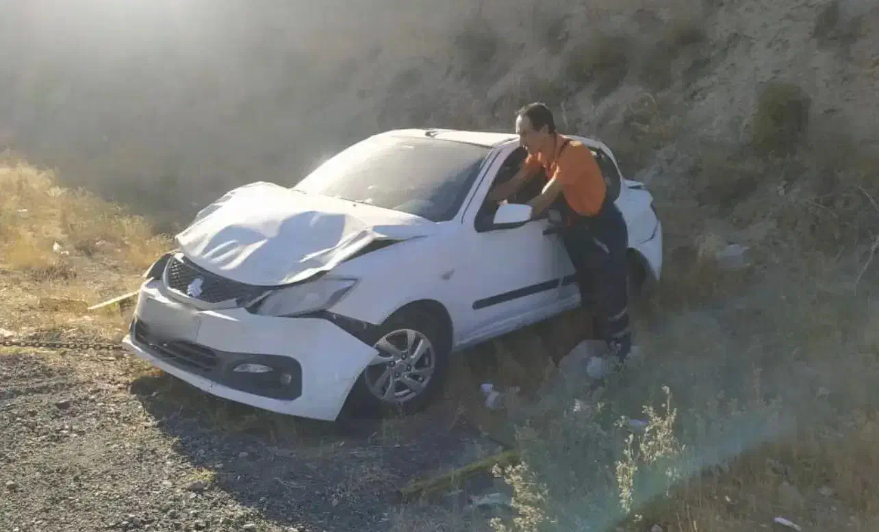 فروش ساینا اتوماتیک چپی|خودرو سواری و وانت|قدس, شهرک صنعتی زاگرس|دیوار