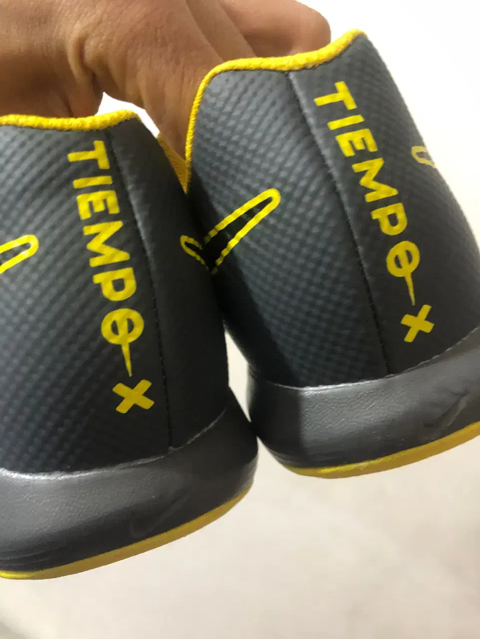 نایک تمپو ایکس اورجینال اکبند|کیف، کفش، کمربند|فردیس, منظریه|دیوار