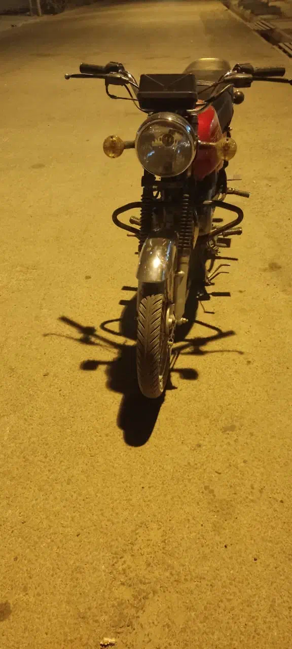 موتور باکسر 125 اصلی|موتورسیکلت|شیراز, شهرک صنعتی شیراز|دیوار