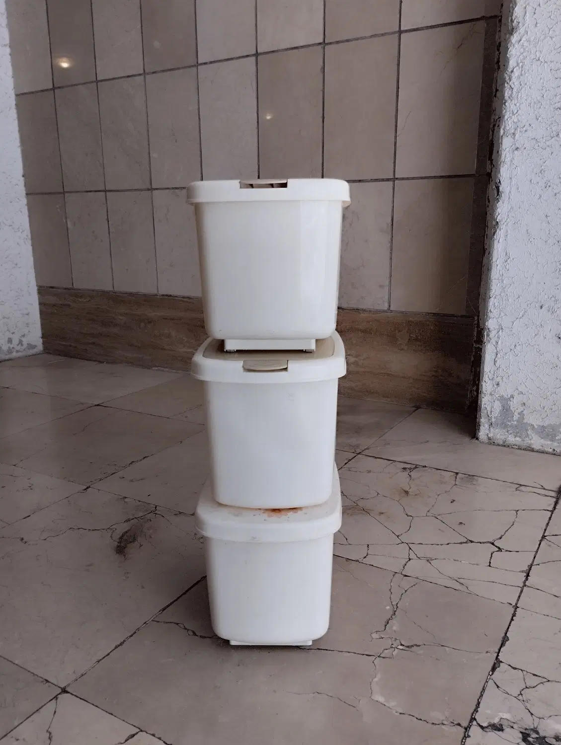 سطل مستطیل چرخ دار ۱۰کیلیوبی|ظروف نگهدارنده، پلاستیکی، یکبارمصرف|تهران, مهران|دیوار