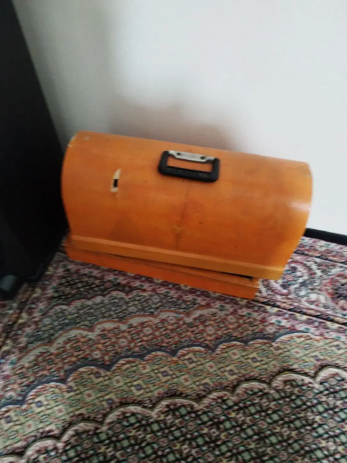 چرخ خیاطی|چرخ خیاطی و ریسندگی|جلفا, |دیوار