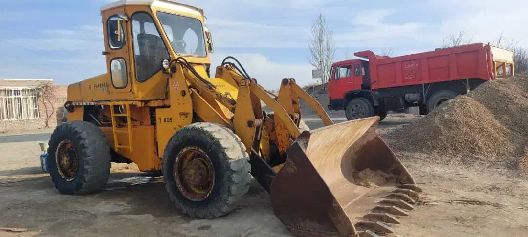 اجاره لودر و ماشین آلات راهسازی در شرق گیلان|خدمات حمل و نقل|لاهیجان, شیخ زاهد|دیوار