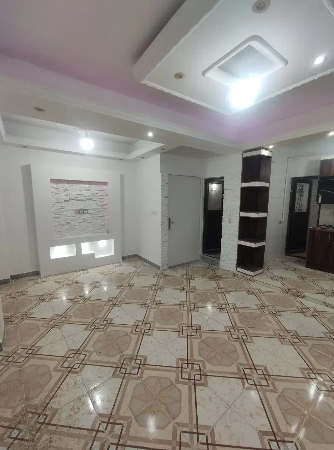 طبقه اول تک سقف راه جداباپارکینگ در35متری آزادگان|فروش آپارتمان|لنگرود, |دیوار