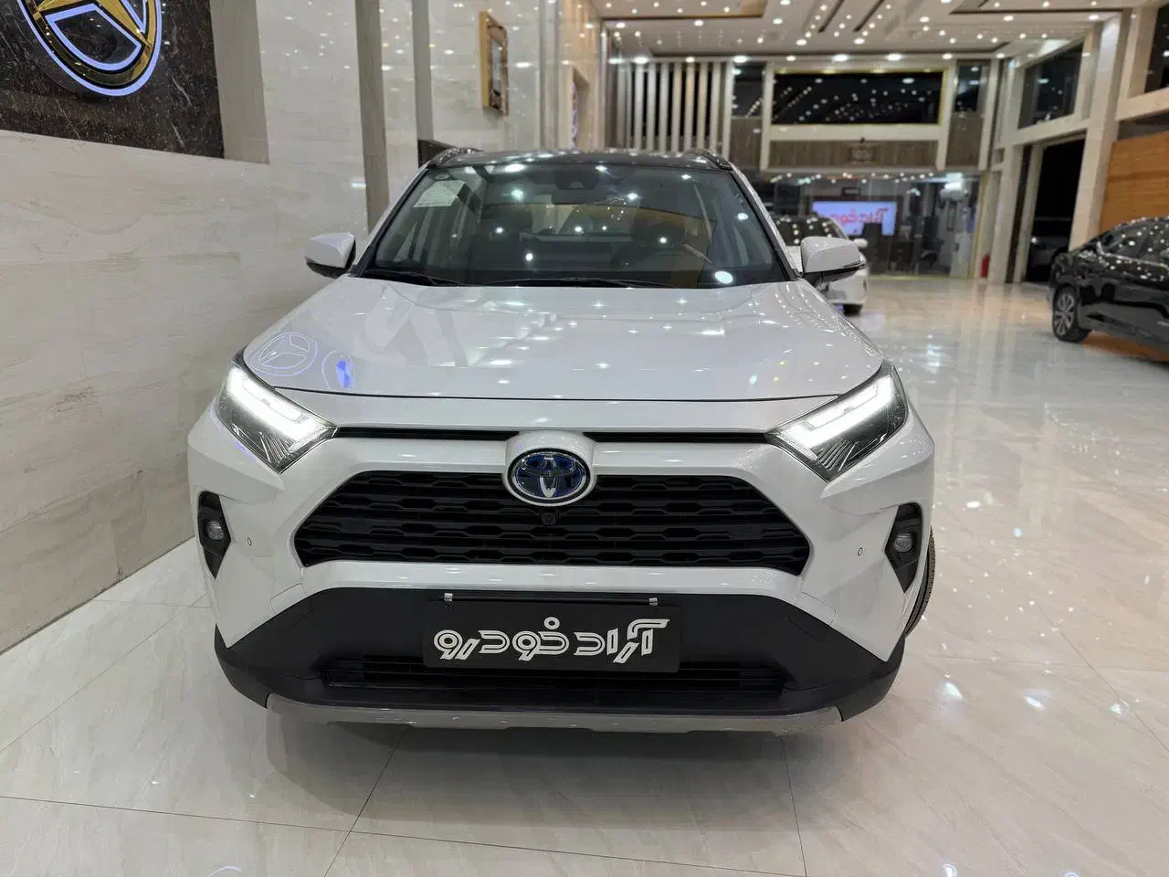 تویوتا رافور هیبرید موتور ۲.۵ مدل ۲۰۲۵|خودرو سواری و وانت|شاهین‌شهر, گزبرخوار|دیوار