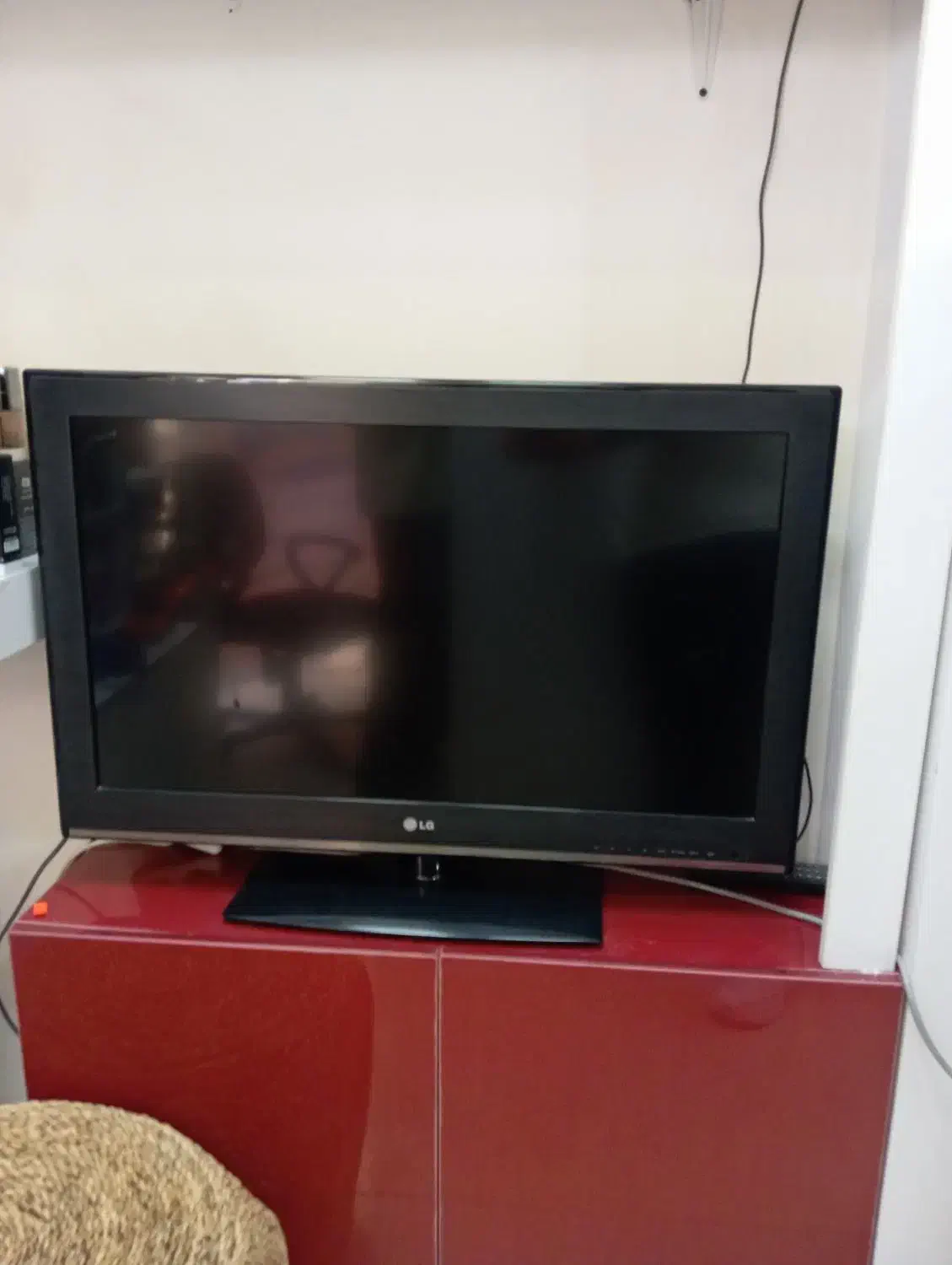 تلوزیون LCD LG|تلویزیون و پروژکتور|شاهین‌شهر, حافظ جنوبی|دیوار