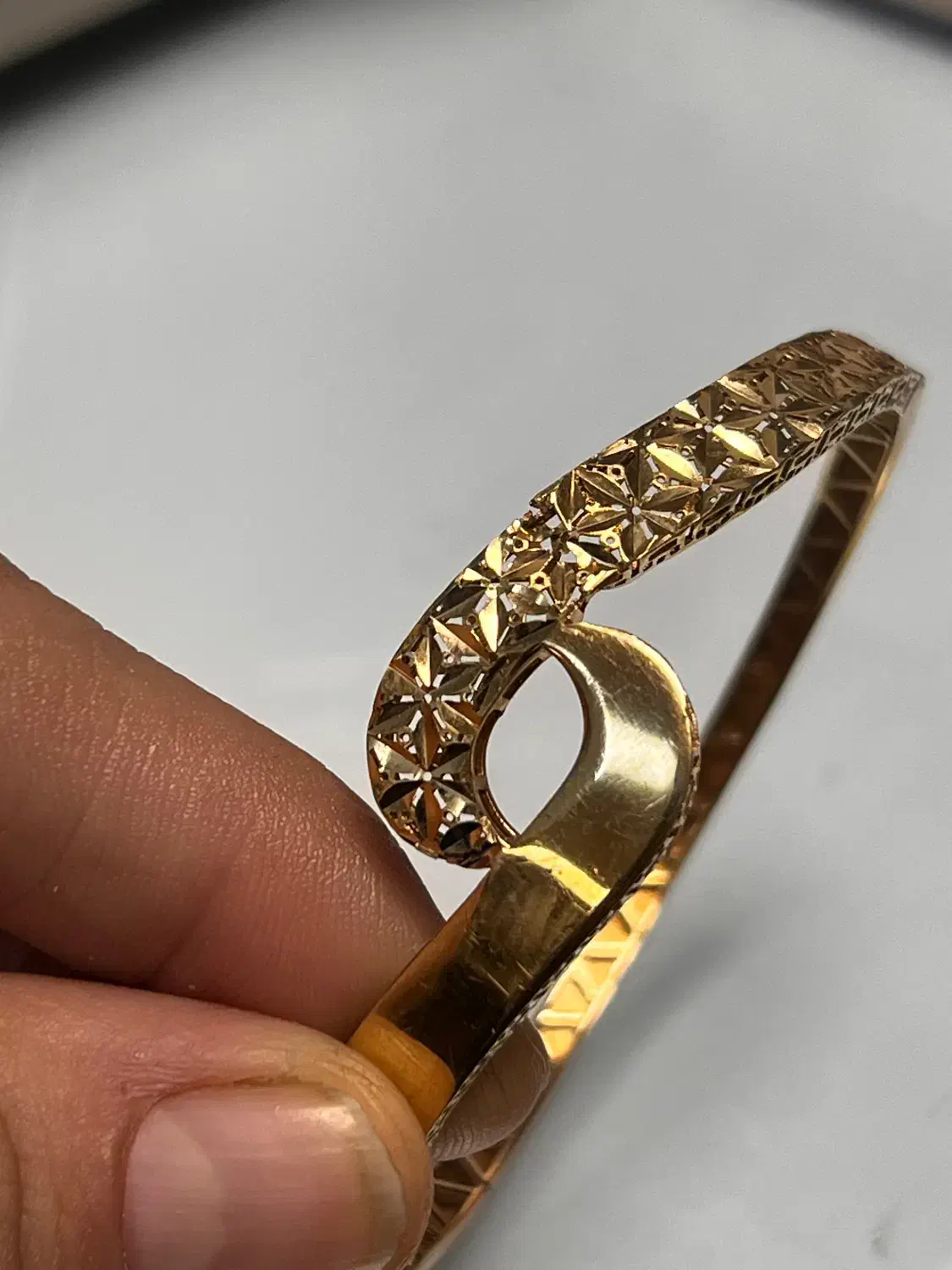 دستبند قفلی|جواهرات|اشتهارد, |دیوار