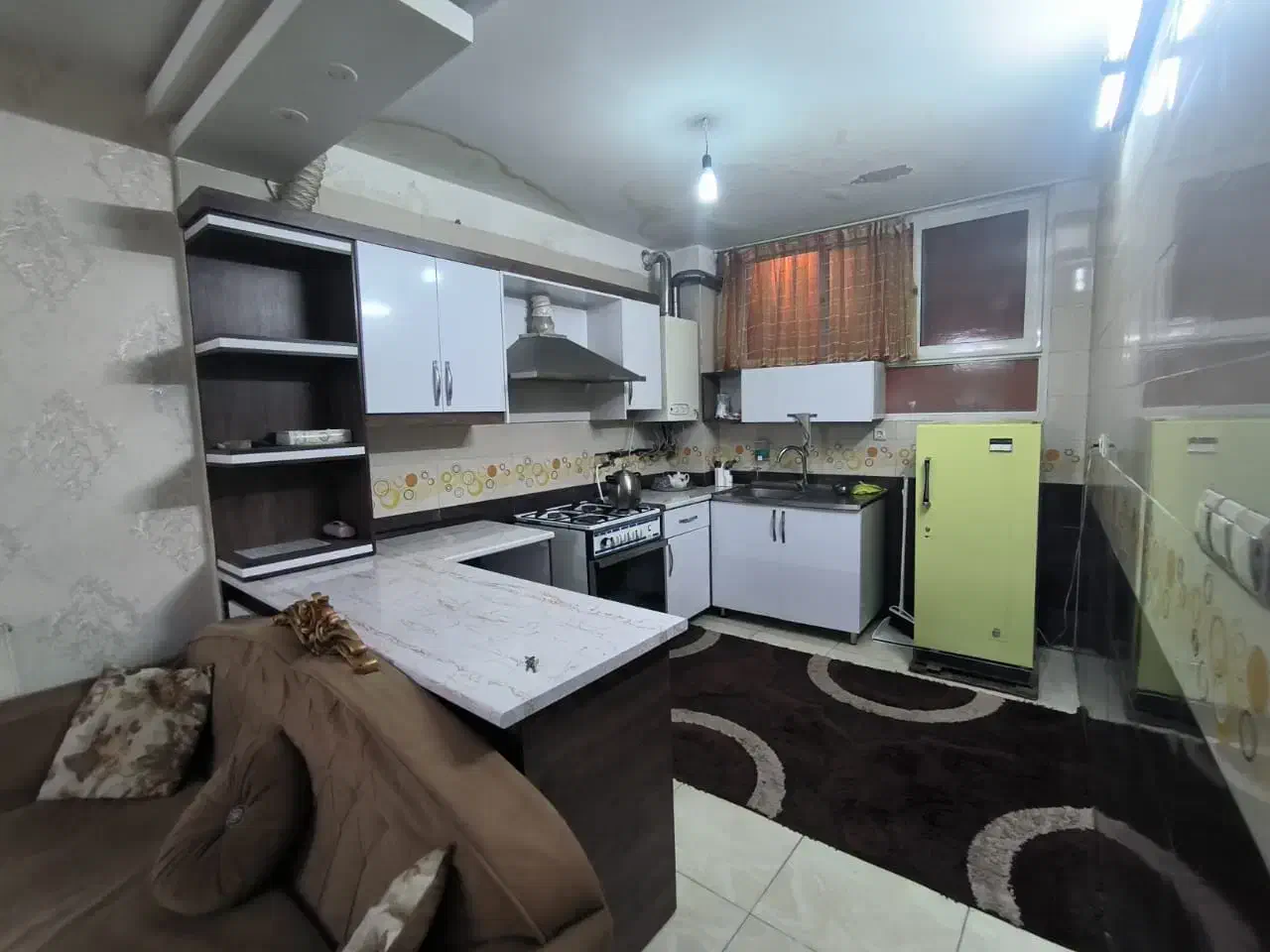 آپارتمان دوخوابه با پارکینگ سویت واحد دربست|اجارهٔ کوتاه‌مدت آپارتمان و سوئیت|اصفهان, دوطفلان|دیوار