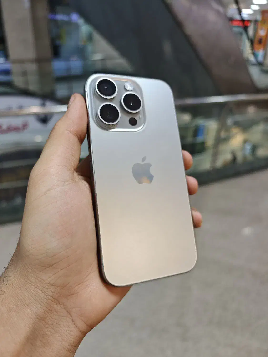 iphone 15 pro بدون ریجستر|موبایل|مشهد, سعد آباد|دیوار