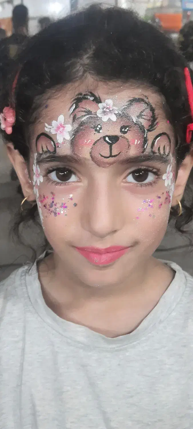 گریم (نقاشی ) صورت کودکان|خدمات پذیرایی، مراسم|صدرا-فارس, فاز ۱|دیوار