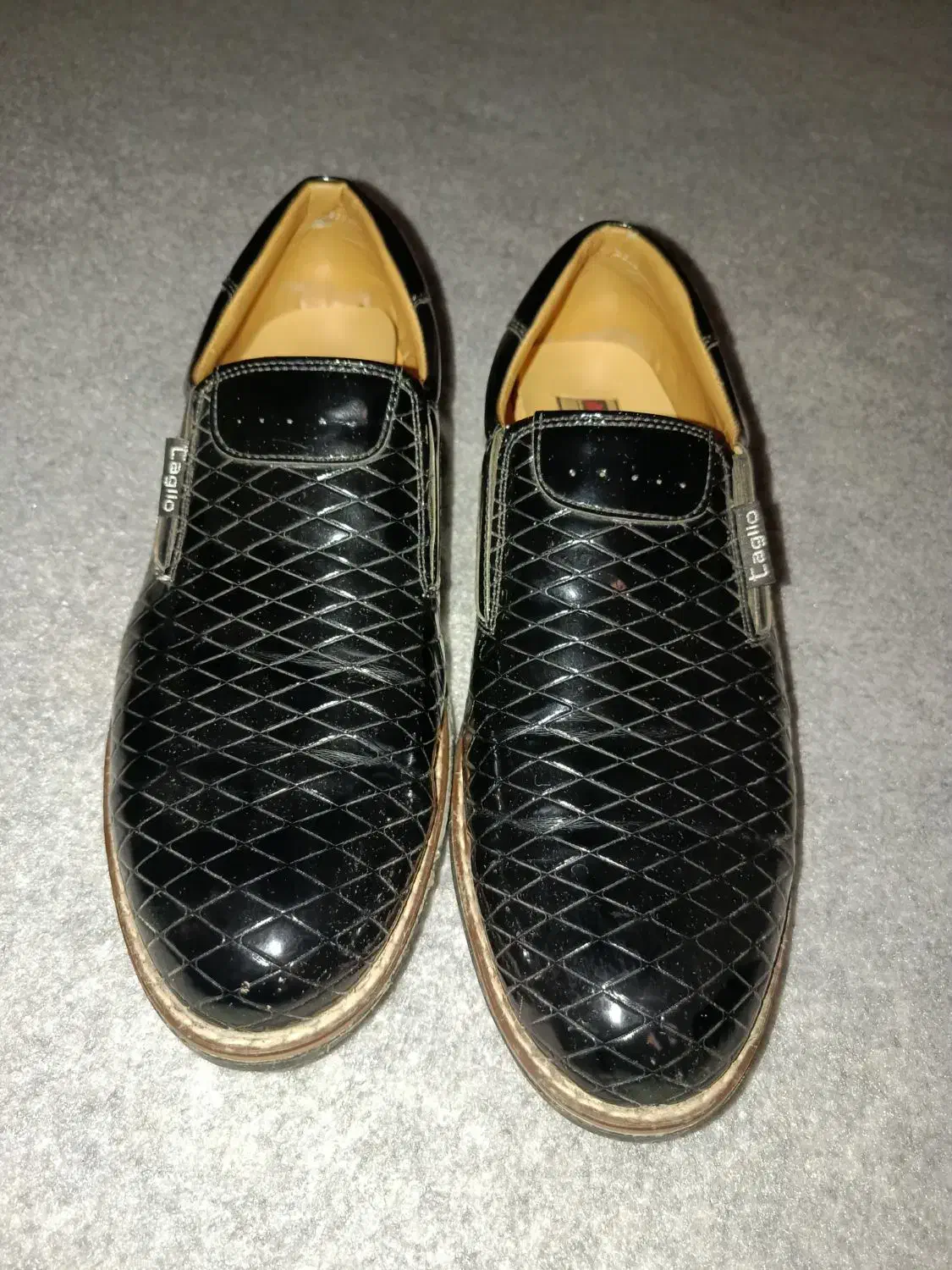 کفش|کیف، کفش، کمربند|بوکان, |دیوار