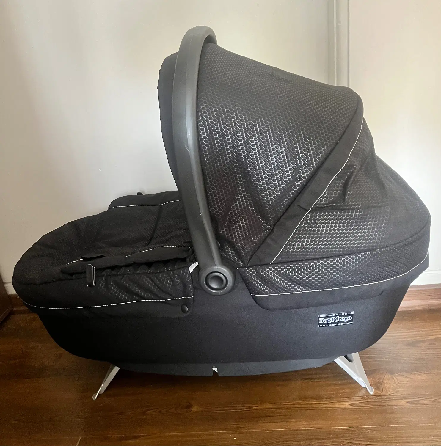 سبد(کریکات) حمل نوزاد Peg-Perego اصل ایتالیا|کالسکه و لوازم جانبی|تهران, دارآباد|دیوار