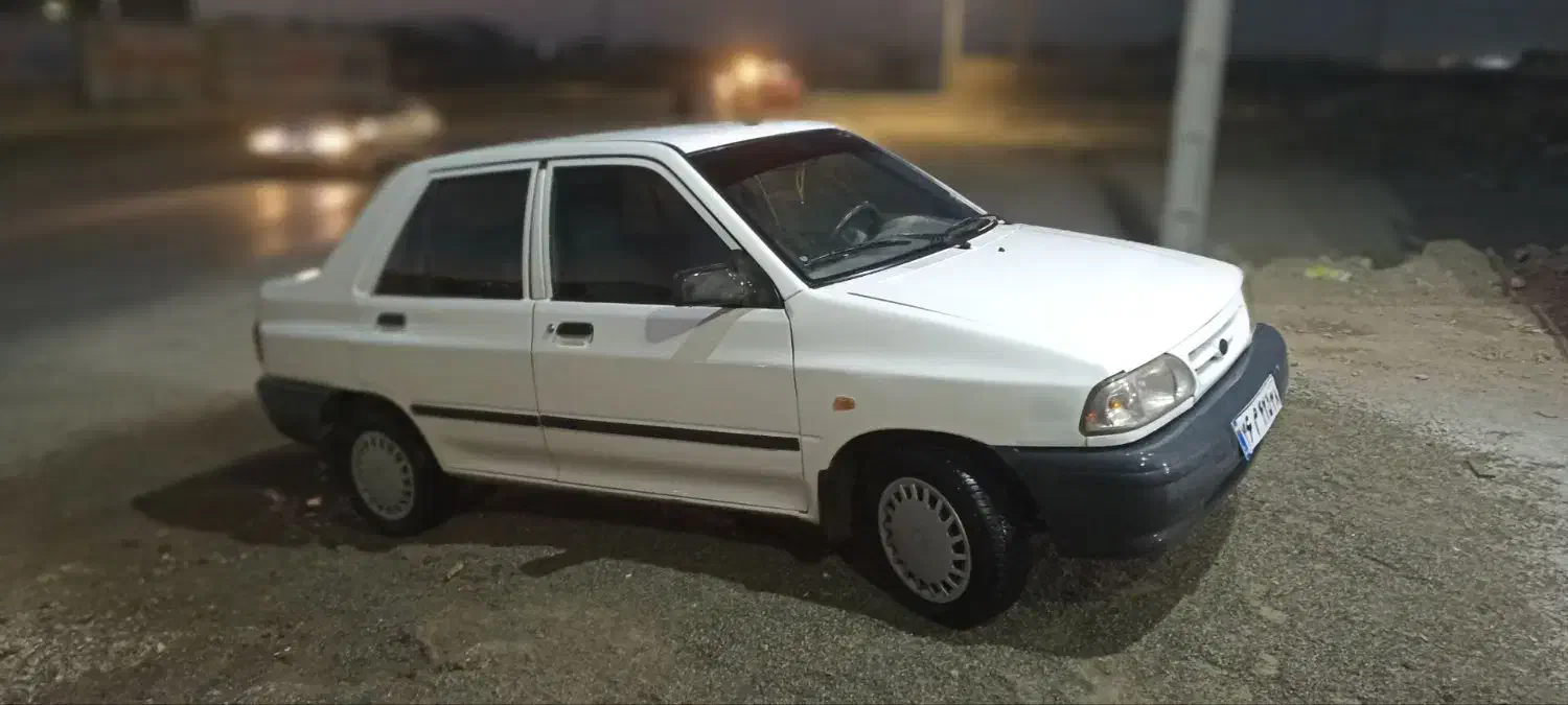 ماشین سالم فقط کوچیک واسه من بچه کوچیک دارم|خودرو سواری و وانت|چهارباغ, |دیوار