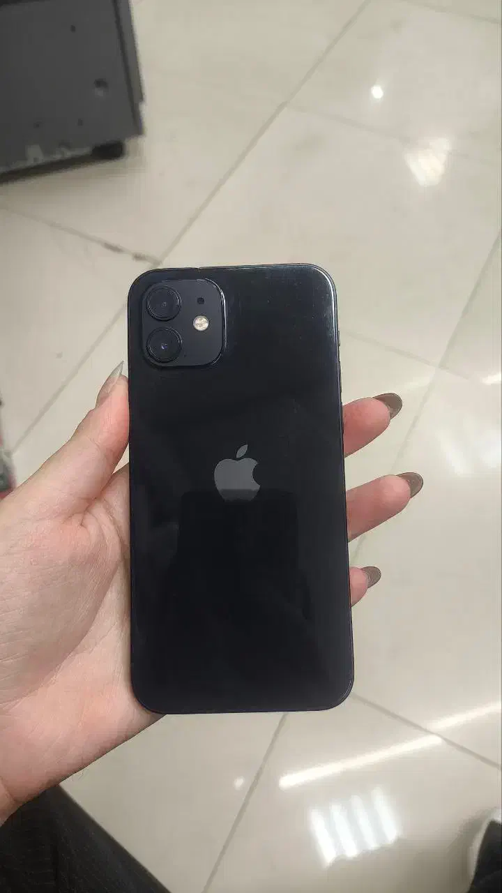 ایفون ۱۲ نرمال|موبایل|قم, بنیاد|دیوار