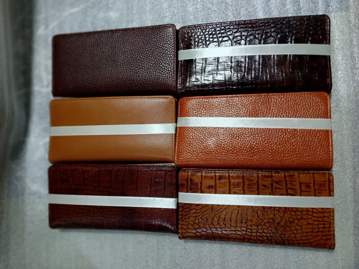 کیف کتی|کیف، کفش، کمربند|ری, جوانمرد قصاب|دیوار