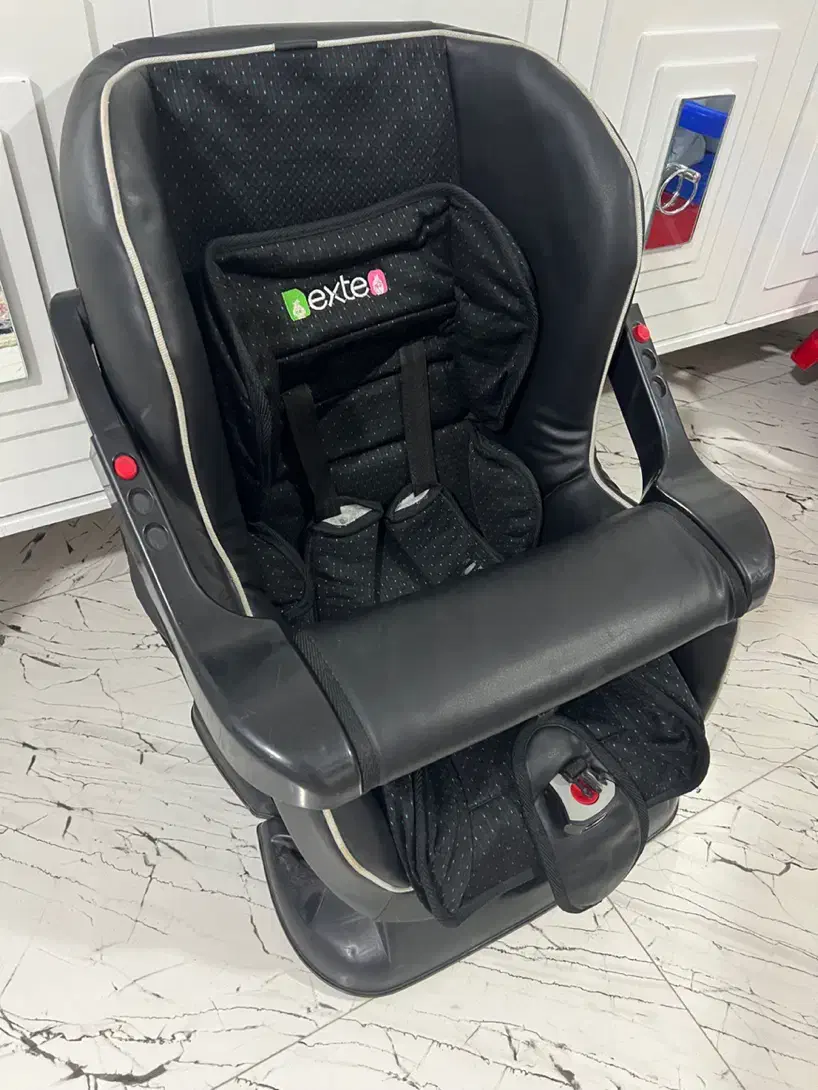 صندلی ماشین کودک|صندلی و نیمکت|فردیس, شهرک ۱۱۰|دیوار