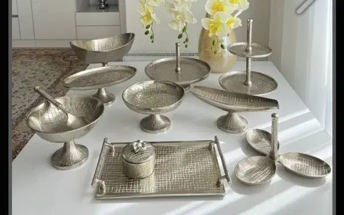 ظروف پذیرایی فلزی طرح چرم ۱۱ تکه|ظروف سرو و پذیرایی|مرودشت, فرهنگ|دیوار