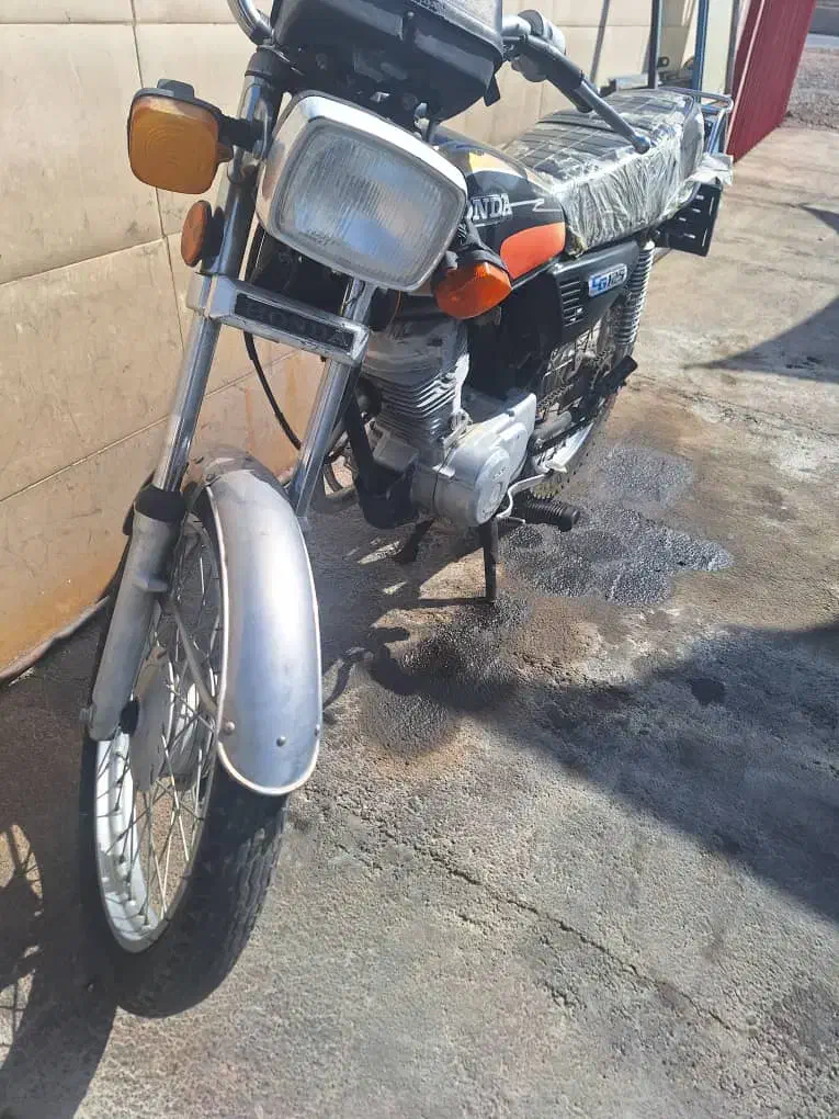 موتور سیکلت مدل ۸۶ مزایده|موتورسیکلت|پاکدشت, پارچین|دیوار