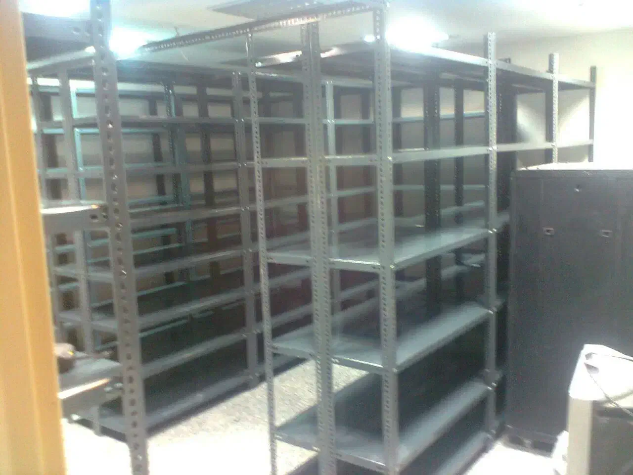 قفسه انباری طوسی|فروشگاه و مغازه|تهران, افسریه جنوبی|دیوار