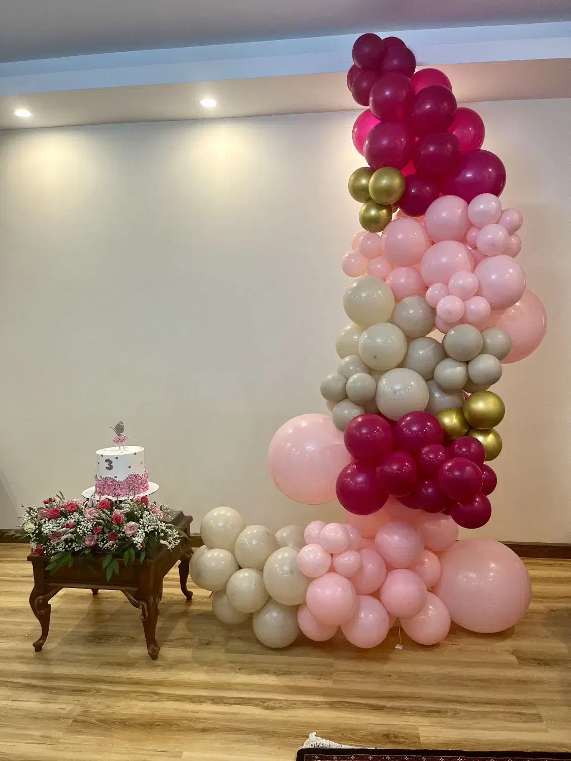 خنچه دامادی و عروسی.بادکنک آرایی.گل آرایی|خدمات پذیرایی، مراسم|زنجان, |دیوار