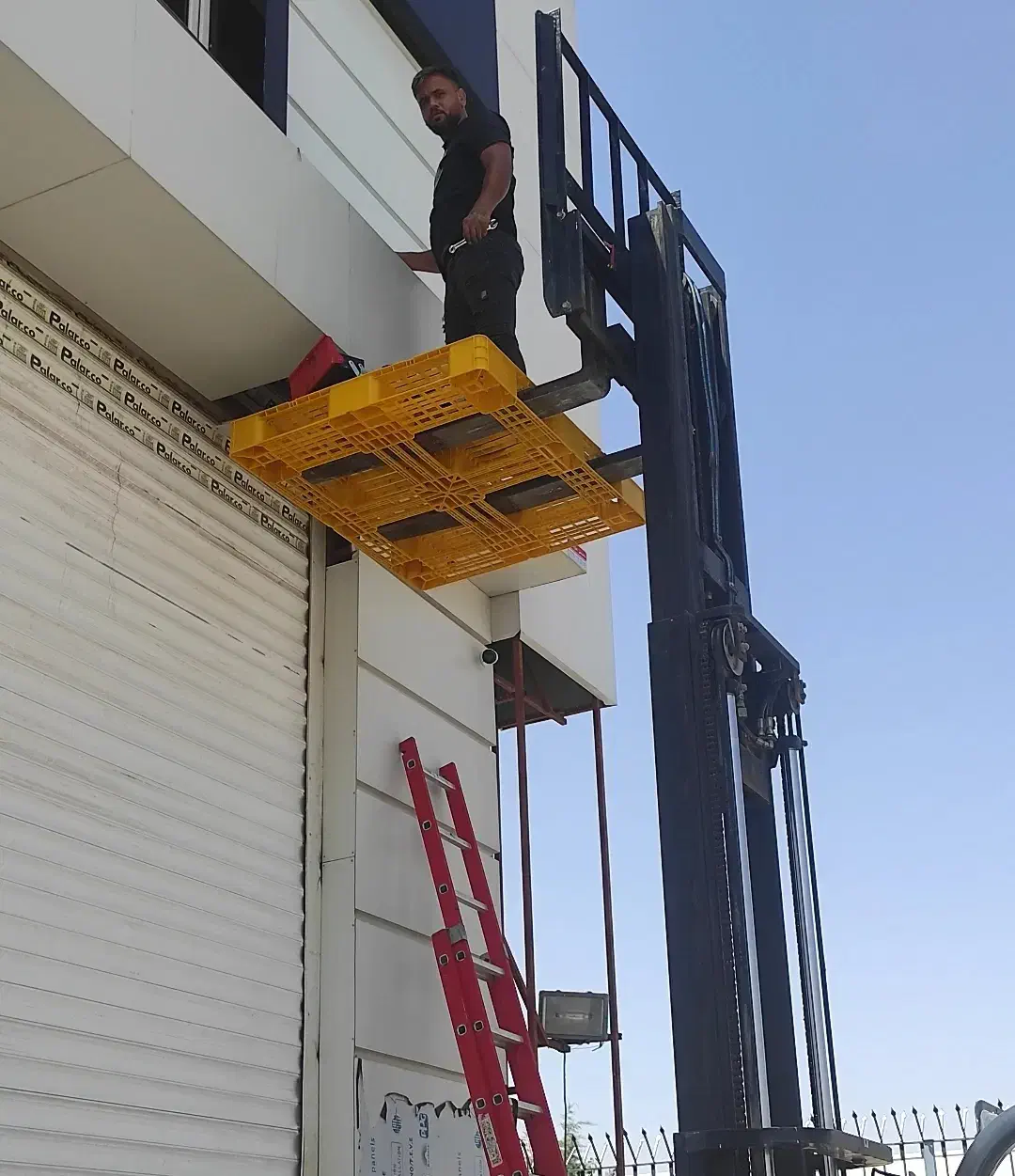 نصب و تعمیر کرکره برقی با خدمات شبانهروزی|خدمات پیشه و مهارت|چهاردانگه (تهران), |دیوار