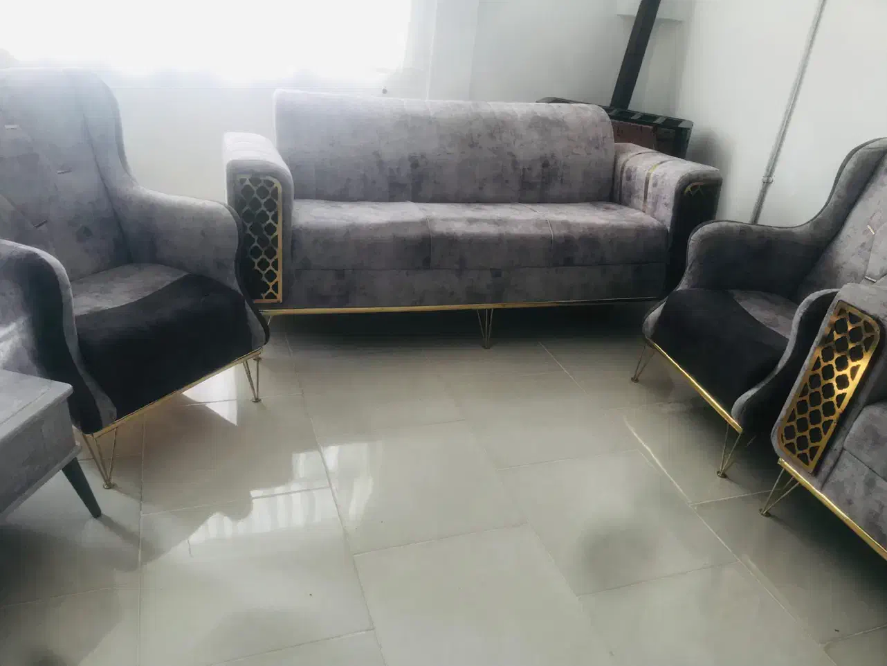 مبل|مبلمان خانگی و میز عسلی|اسفراین, |دیوار