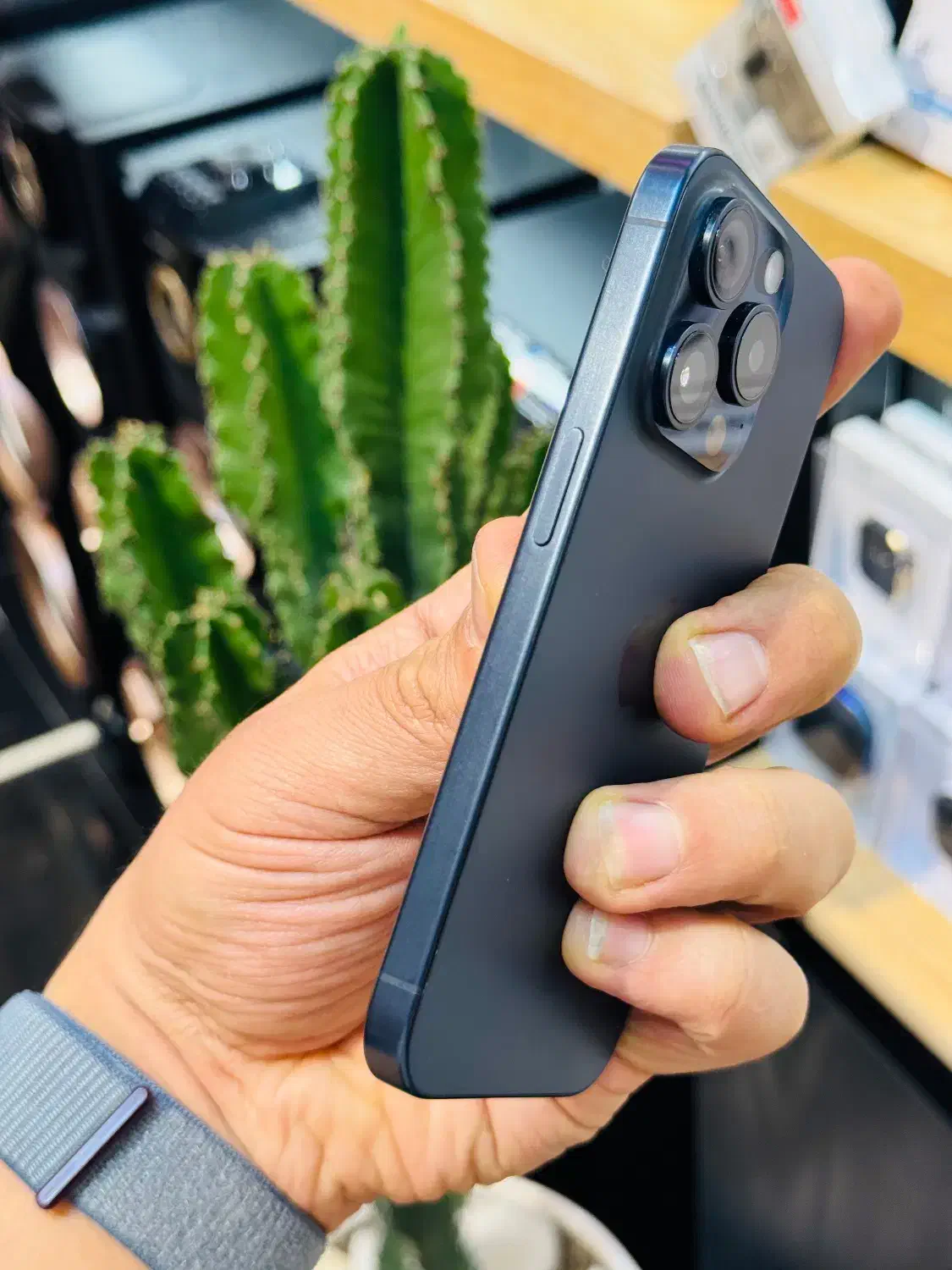 15پرو256 ZAA بدون ریجستر(بدون مشابه) با شرایط راحت|موبایل|شهریار, شهریار|دیوار