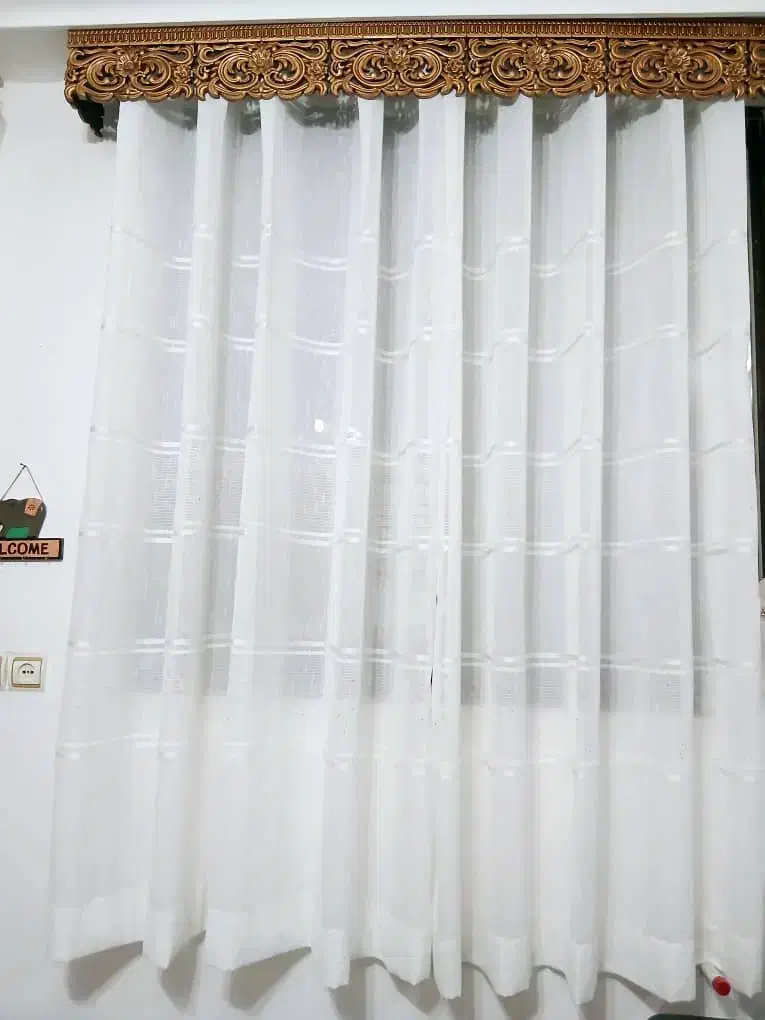 پرده اماده تمیز پانچی نصب نشده تا الان|پرده، رانر، رومیزی|لنگرود, |دیوار