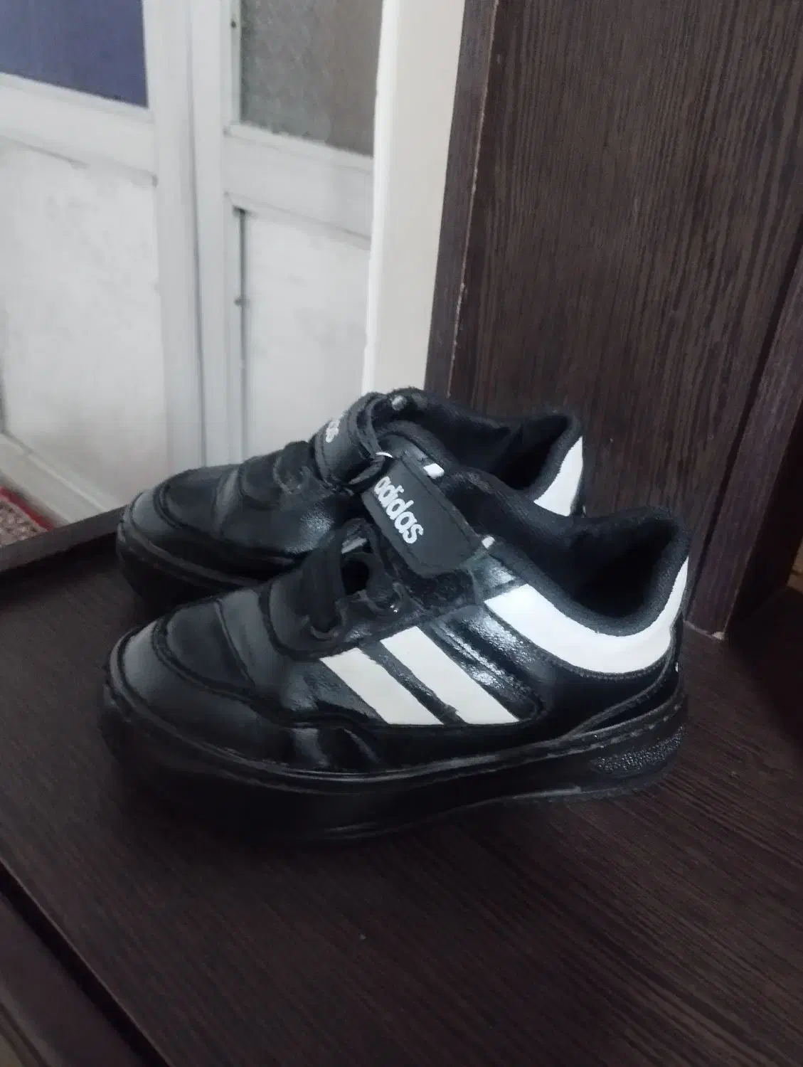 کفش بچگانه اسپرت|کفش و لباس بچه|میانه, |دیوار