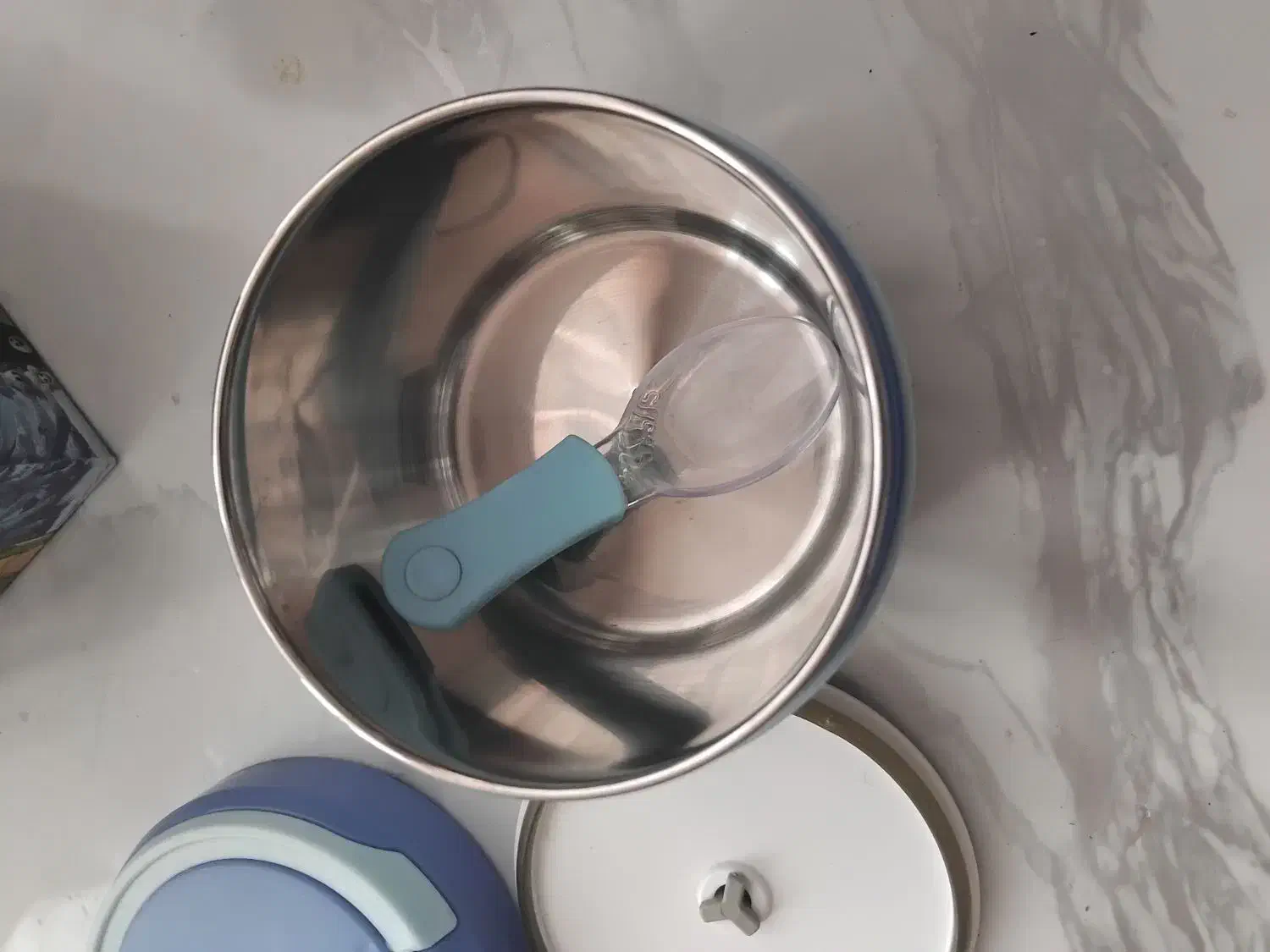 ظرف غذا|ظروف نگهدارنده، پلاستیکی، یک‌بارمصرف|بومهن, |دیوار