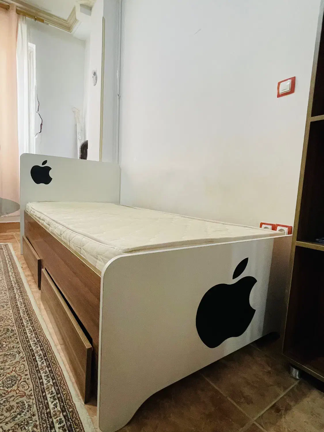 سرویس خواب|تخت و سرویس خواب|مریوان, |دیوار