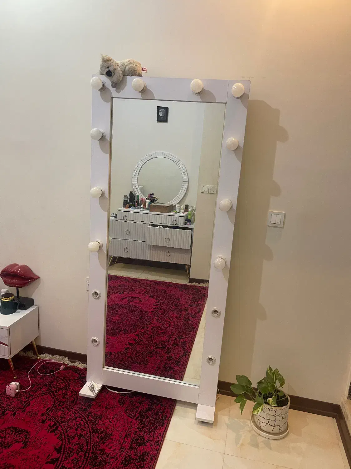 آیینه هاایوودی|آینه|بومهن, |دیوار