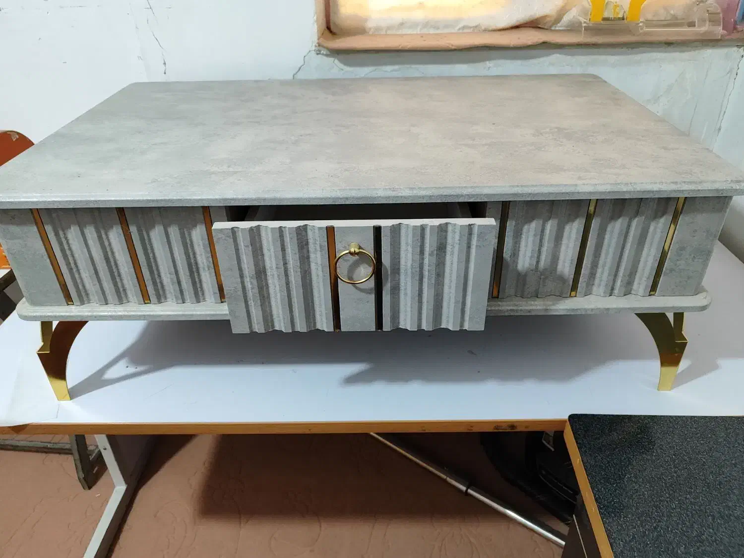 جلومبلی|مبلمان خانگی و میز عسلی|خاش, |دیوار