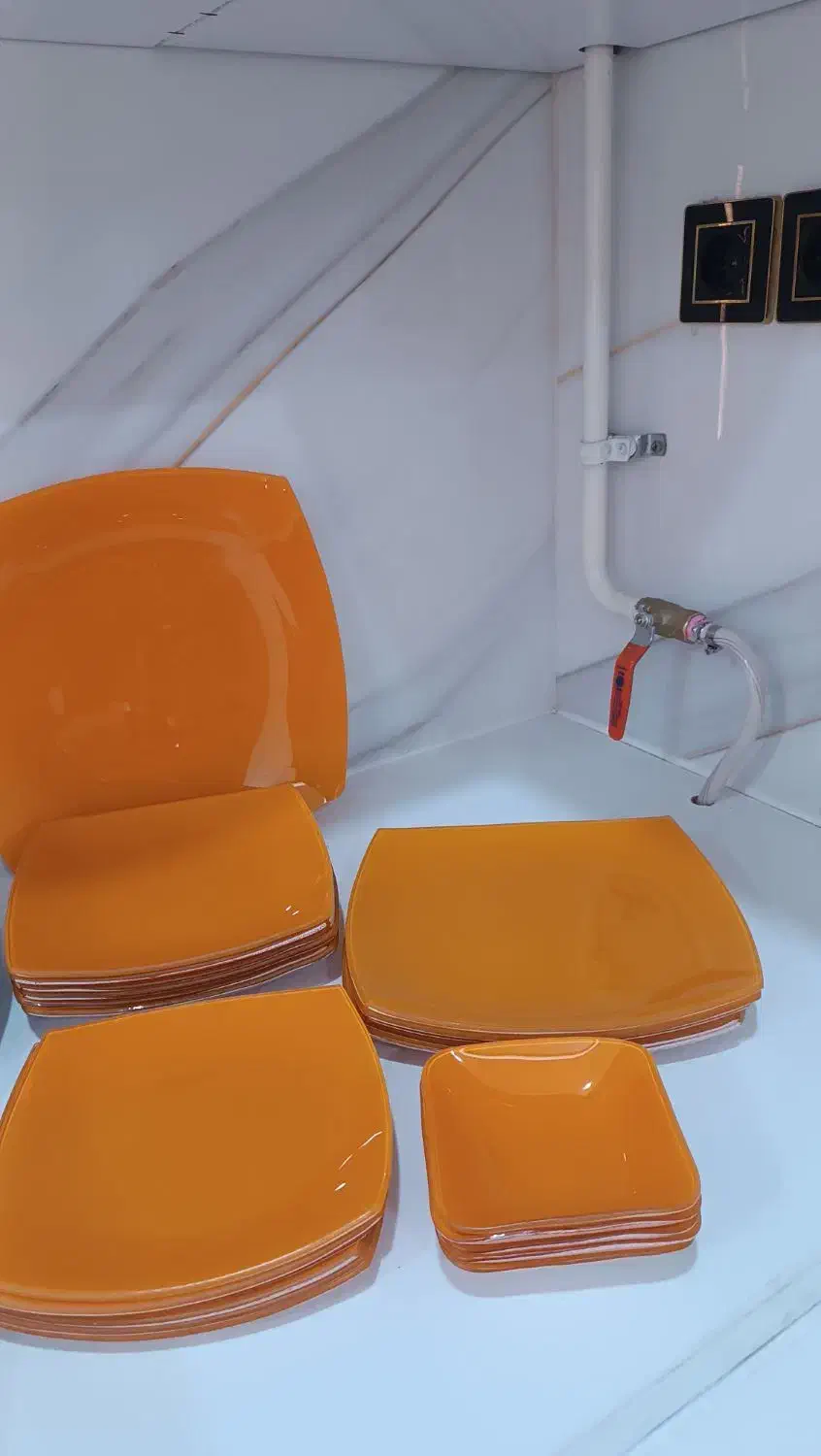 ظروف غذاخوری آکروفام سبز و نارنجی|ظروف سرو و پذیرایی|گتوند, |دیوار