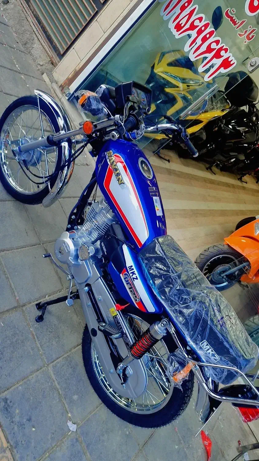 فروش ویژه هنداساوین ۱۵ماهه بدون چک خریدکن|موتورسیکلت|ساوه, |دیوار