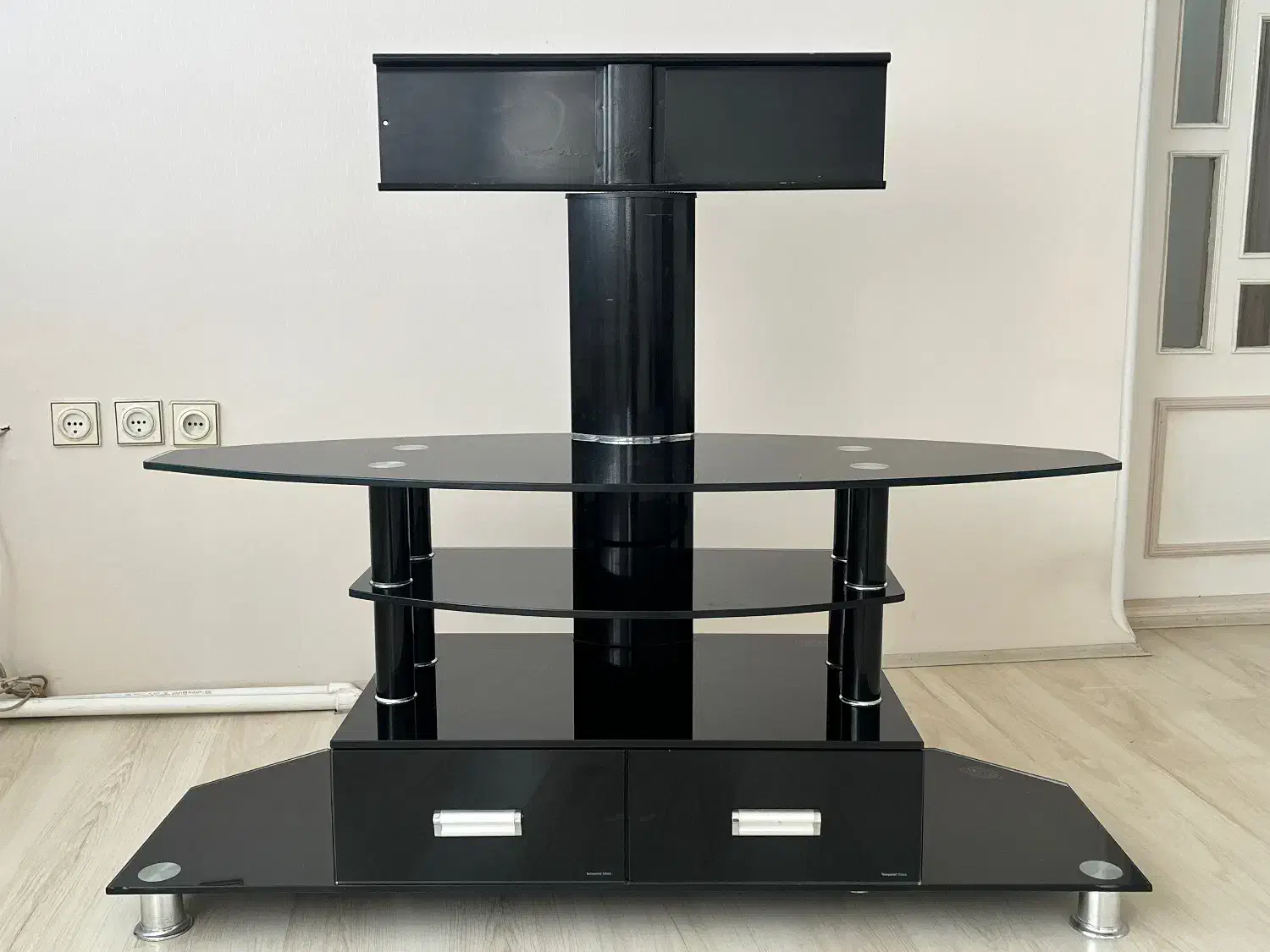 میز تلویزیون|میز تلویزیون|مهاباد (آذربایجان غربی), |دیوار