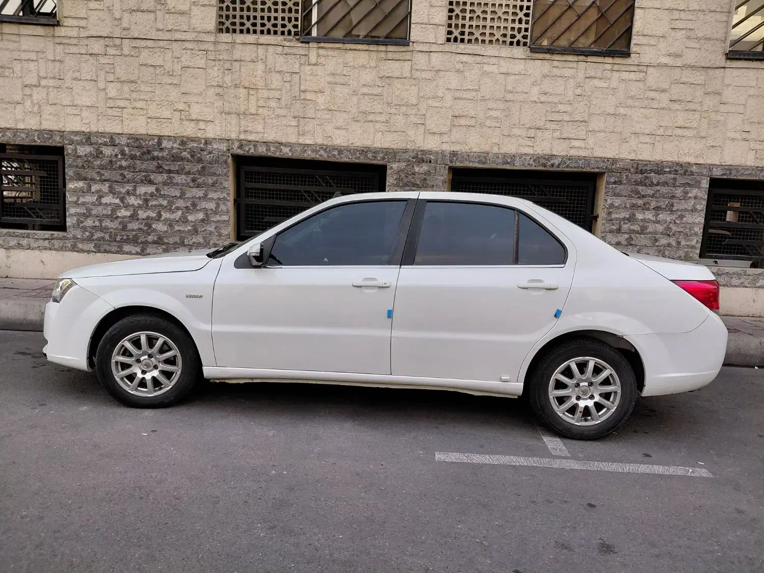 دنا مدل ۹۵ بی رنگ درجه یک|خودرو سواری و وانت|تهران, پونک|دیوار