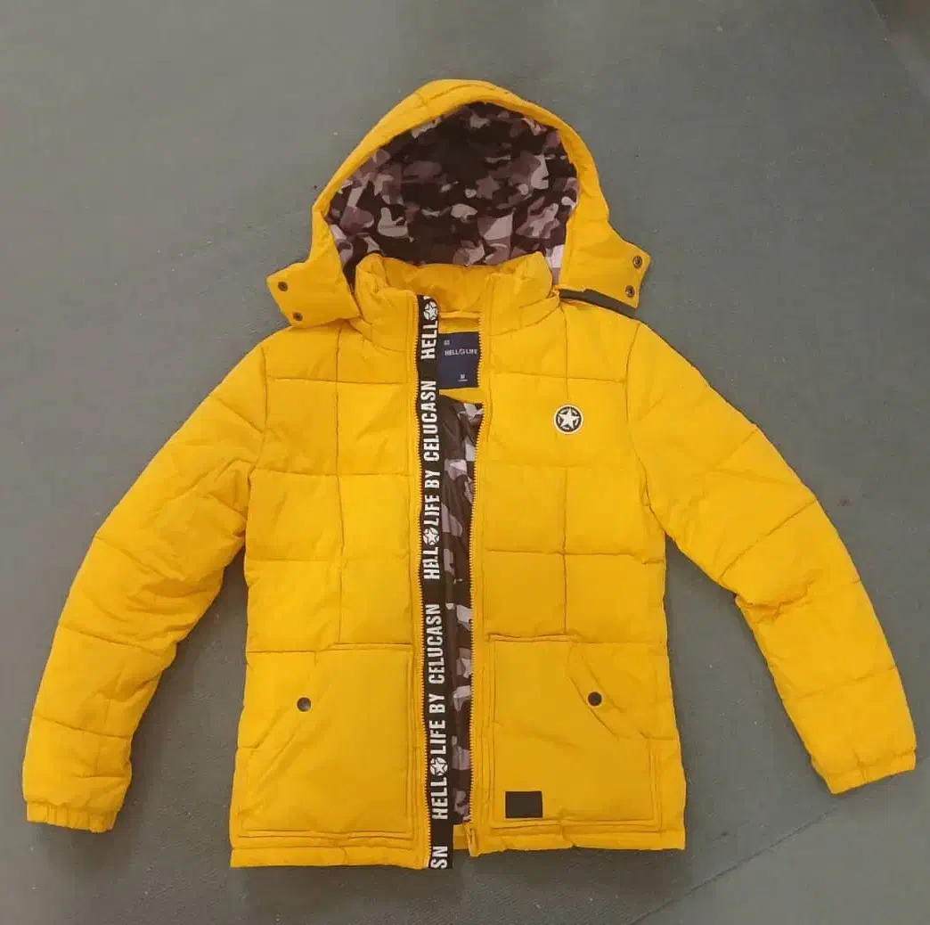 کاپشن|کفش و لباس بچه|شیراز, بریجستون|دیوار