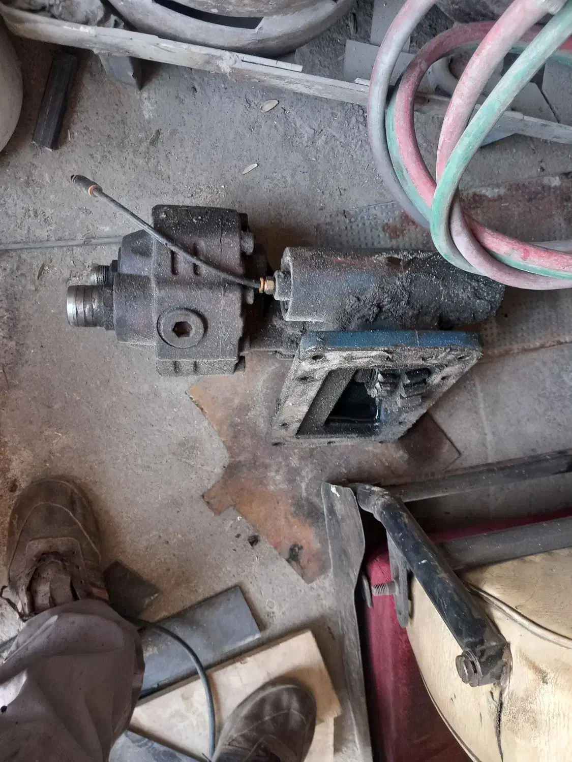 بغل گیربکس|خودرو سنگین|تاکستان, |دیوار