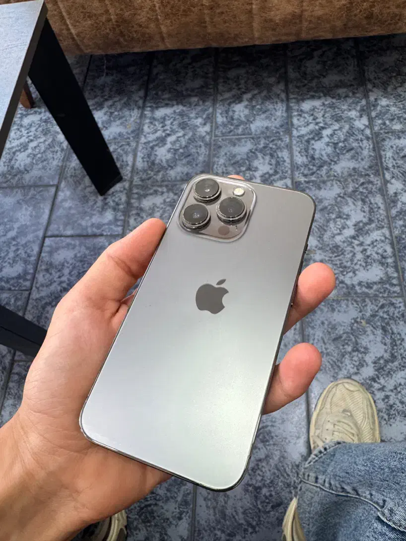 13 pro 256|موبایل|شیراز, قالیشویی|دیوار