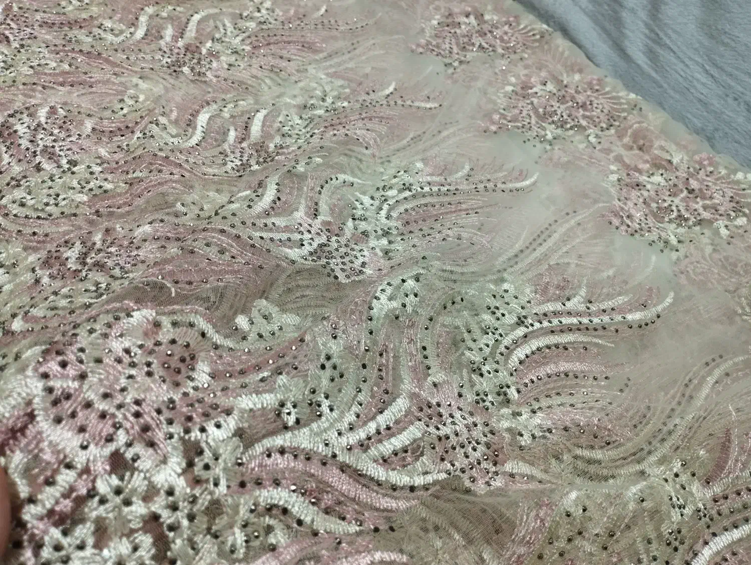 پارچه ی لباس دوخته نشده|لباس|سقز, |دیوار