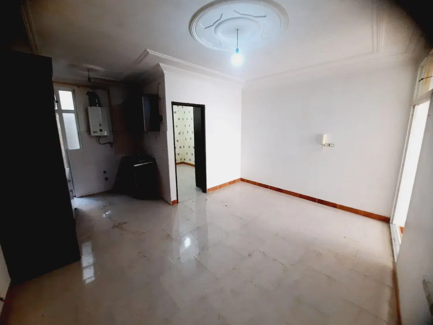 حمیدیان جمهوری یک/سوئیت کرسی بلند|فروش آپارتمان|رشت, حمیدیان|دیوار