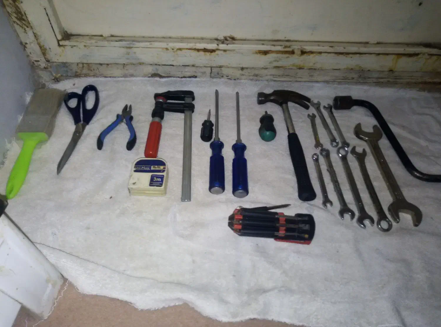 فروش اچار|ابزارآلات|قم, نیروگاه|دیوار