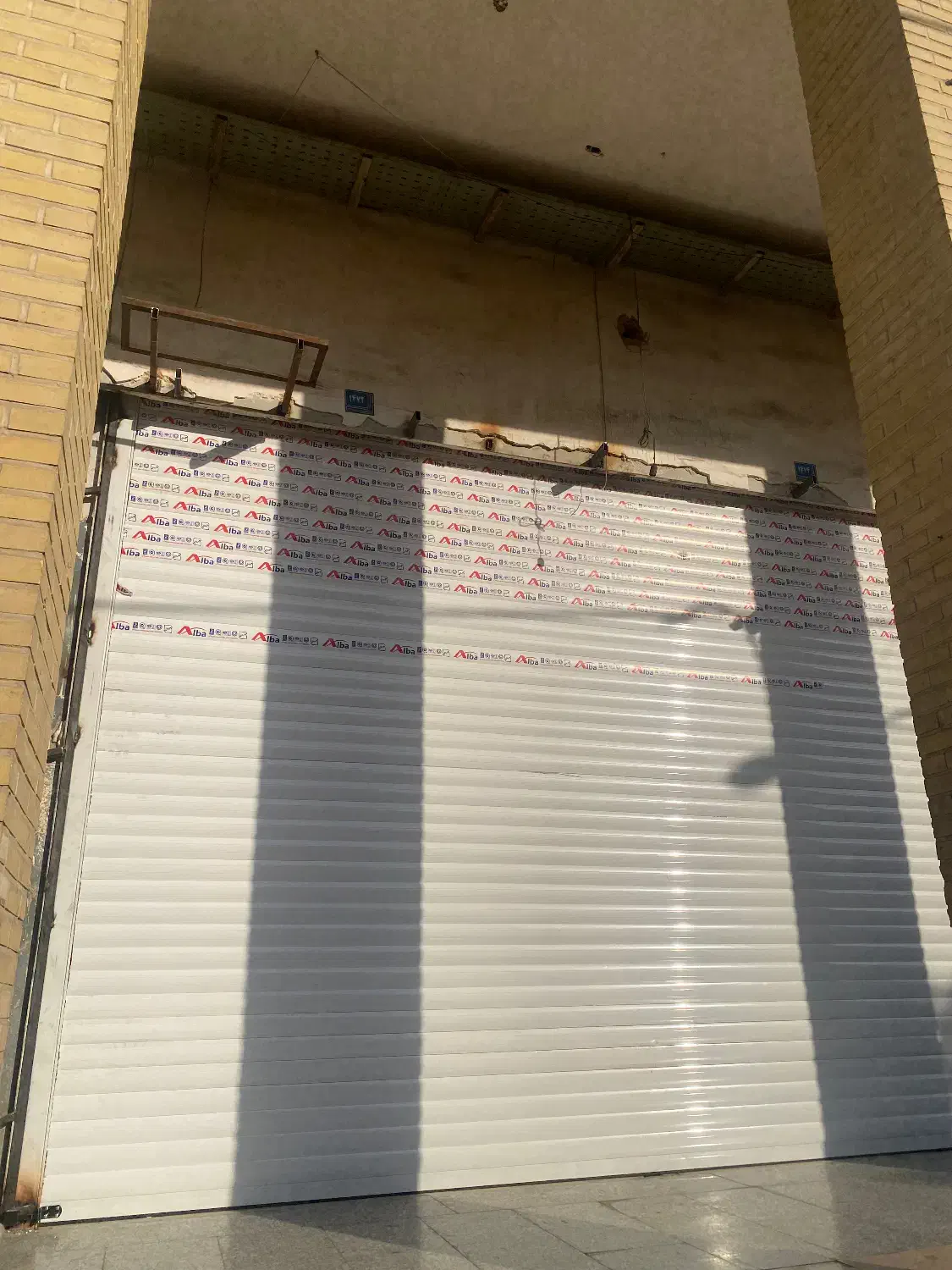 اجرا نصب تعمیرات کرکره برقی ودربهای اتوماتیک|خدمات پیشه و مهارت|کهریزک, |دیوار