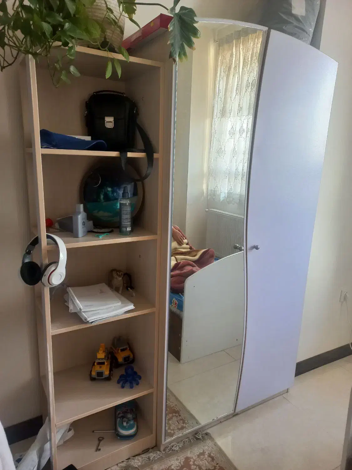 کمد نوجوان و میز تحریر|جاکفشی، کمد، دراور|فردیس, منظریه|دیوار